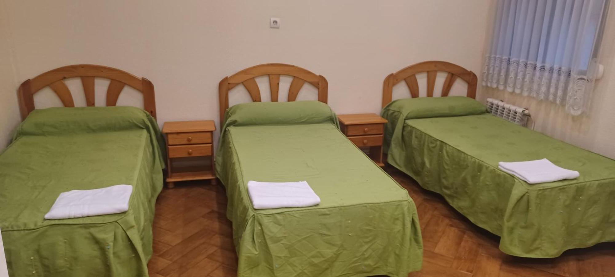 Hostal Pacios Madrid Ngoại thất bức ảnh