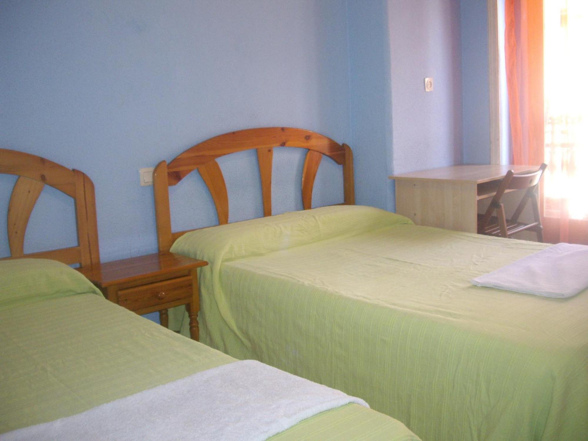 Hostal Pacios Madrid Ngoại thất bức ảnh
